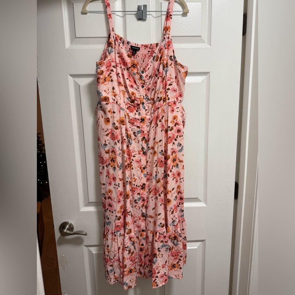 Torrid Pink Floral Maxi Dress W/Pockets Size 2 - Picture 2 of 7